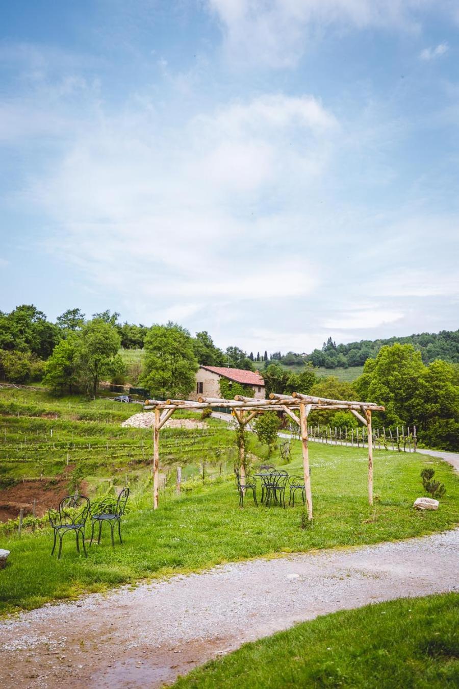 Agriturismo La Costa - Casa Vacanze Rovagnate Zewnętrze zdjęcie