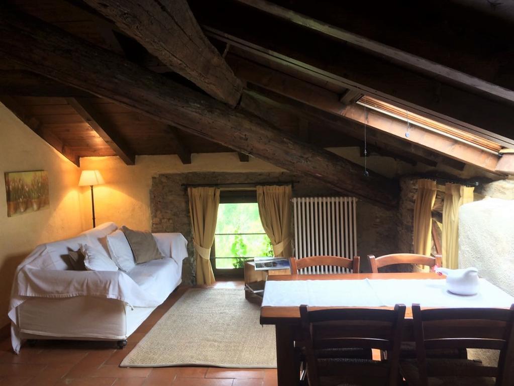 Agriturismo La Costa - Casa Vacanze Rovagnate Zewnętrze zdjęcie